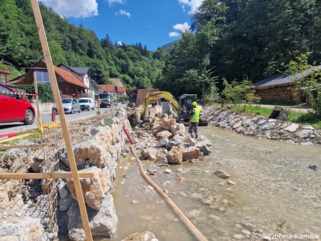 Sanacijska obnova vodotokov in hudournikov po poplavah (4)